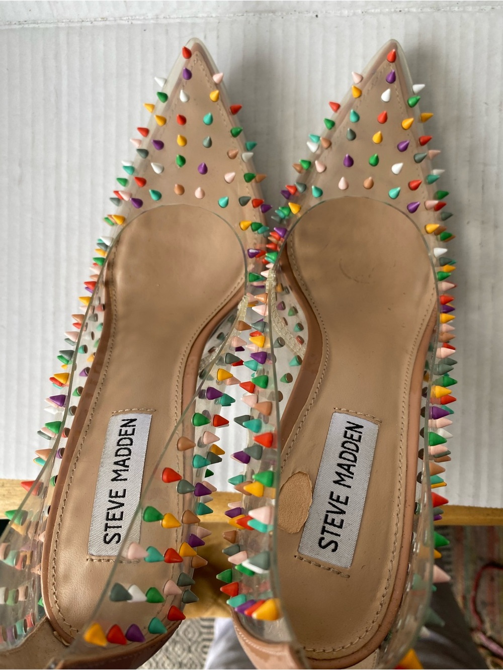 Steve Madden Vala-S Clear Rainbow Spiked Stiletto Heels Nude Pumps Size 8M - Picture 2 of 15